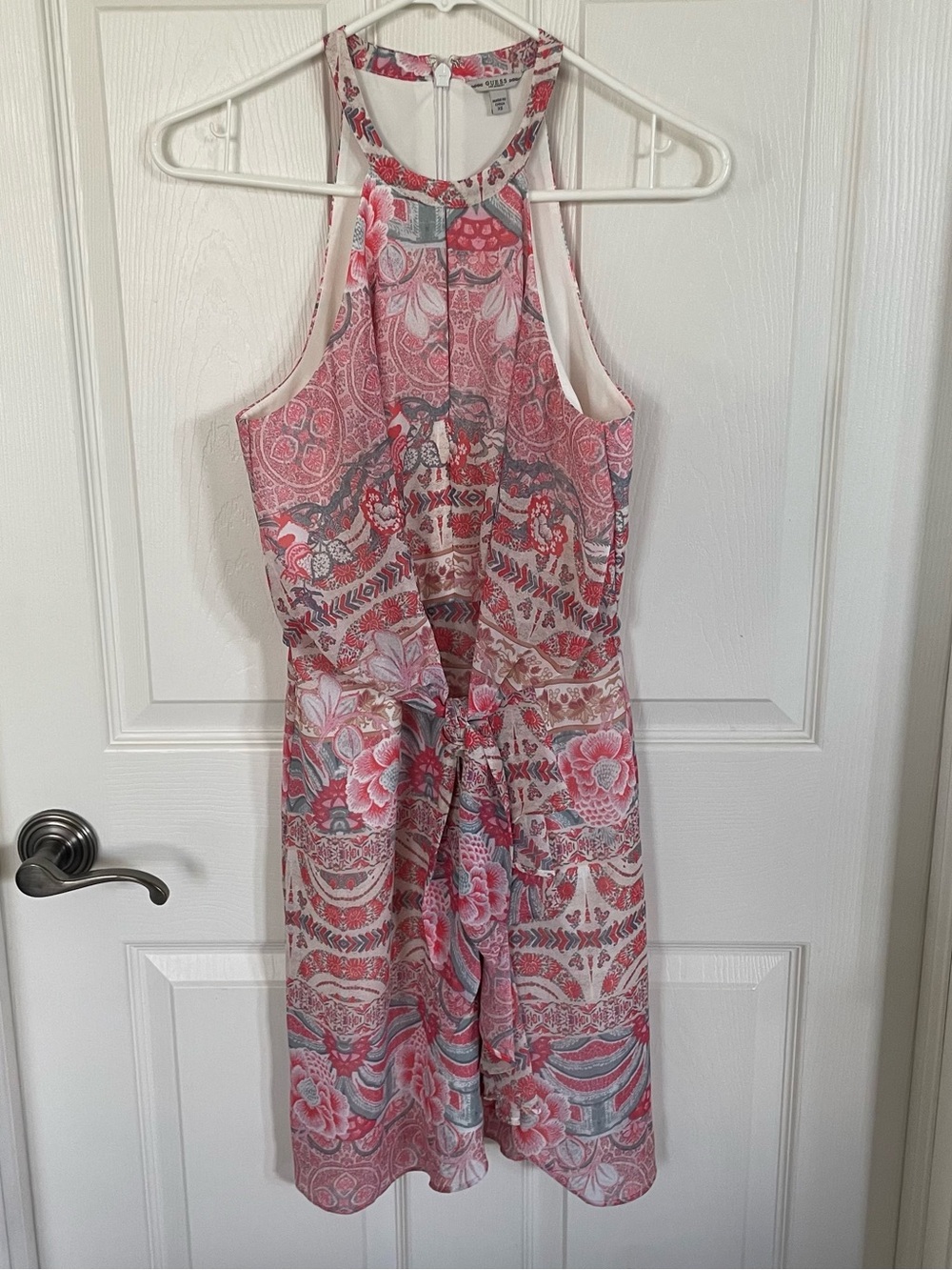 Guess Spring Floral Themed Apron Neckline Mid Length Dress size XS